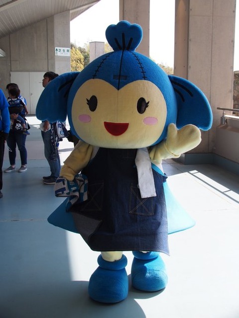 沼津のひものん、アウェイ藤枝に乗り込む : Jリーグマスコットのこと