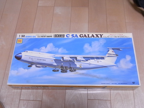6897406e-s.jpg