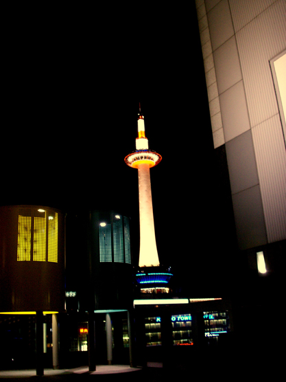 011 夜の京都タワー