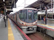323系