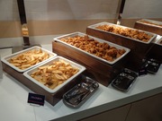 フライドポテトと鶏の唐揚げ