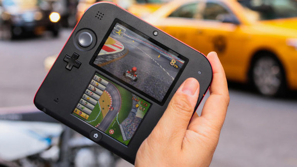 Nintendo_2DS_35826997_35826996_14