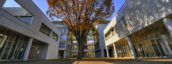 main_alumni