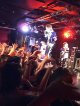 LIVE3