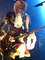 LIVE5