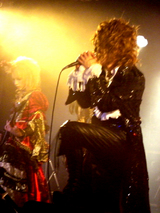 LIVE7