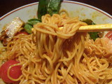 ぺペロン麺 麺のアップ