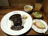 カルヴォ特製エビカレー950円