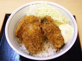 大つぶカキ丼 梅 672円