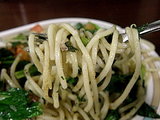 バジリコ ジャンボ 麺のアップ