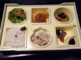 松華堂弁当 900円