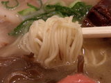 ぼんしゃん 麺のアップ