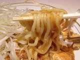 麻醤麺 麺のアップ