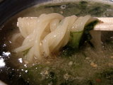 牡蠣の潮つけ麺 麺をアオサ汁に投入