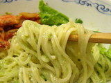 毬藻の雫 麺のアップ