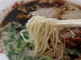博多酒味噌ラーメン 麺のアップ