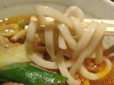 中華饂飩 二宝地粉麺 麺のアップ