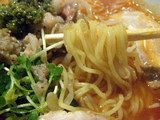 冷やしトマト海老正油ラーメン 麺のアップ