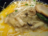 紅塩ラーメン 具のアップ
