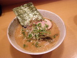 鯛香油白湯 特濃醤油らあめん 750円