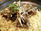 揚げ牛肉とテンメンジャンソースピリ辛チャーハン 揚げ牛肉のアップ
