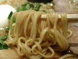 二段仕込み醤油ラーメン 麺のアップ