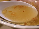 塩ラーメン スープのアップ