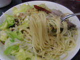 特製油スパ ぶた入り 麺のアップ