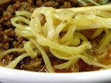 担々麺 麺のアップ