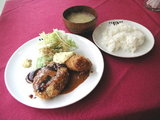 メンチカツとカニクリームコロッケ 840円