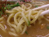 太煮干しラーメン 麺のアップ