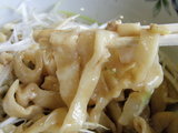 タンタン油めん 麺のアップ