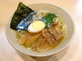 NEO屋台醤油ら〜めん 750円
