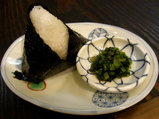 「セット」のおにぎりと漬物