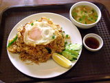 タイ風激辛炒飯 788円