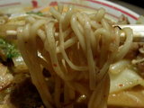 ともっクリーミー 麺のアップ