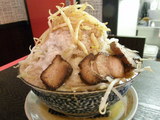 白爆ラーメン ニンニク入り・野菜増し・ヤクミ増し・気まぐれ 700円