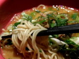 まっ赤担々麺 麺のアップ