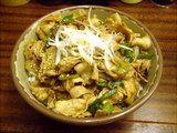 肉丼 鉄人 ヨシダソース 700円
