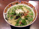 アジアンとんこつ 880円