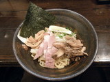 季節の限定汁なし きのこ辣醤麺 並 800円