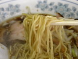 正油ラーメン 麺のアップ