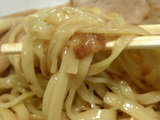 ジャンク油そば 麺のアップ