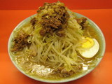 ○二ラーメン 麺少な目 野菜 ニンニク 700円