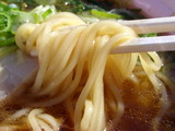 伊勢海老煮干そば 麺のアップ