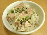 無料ライスに 鶏チャーシューをトッピング