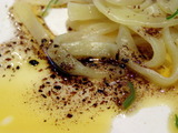 カボチャの汁なし担々麺 麺のアップ