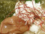 鱧と梅の冷し潮らぁ麺 鱧と梅のアップ
