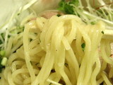 鯛のぶっかけ和え麺 塩 麺のアップ