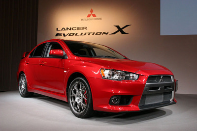 800px-20071001_Lancer_Evolution_X-front